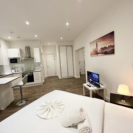 Alarabi Apartments-Studio Flat クロイドン エクステリア 写真